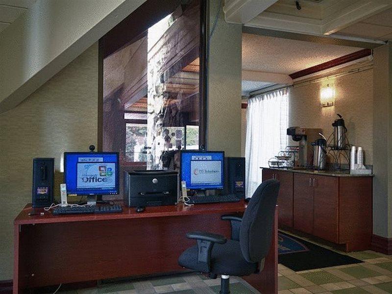 Howard Johnson By Wyndham Clifton Nj Exteriör bild