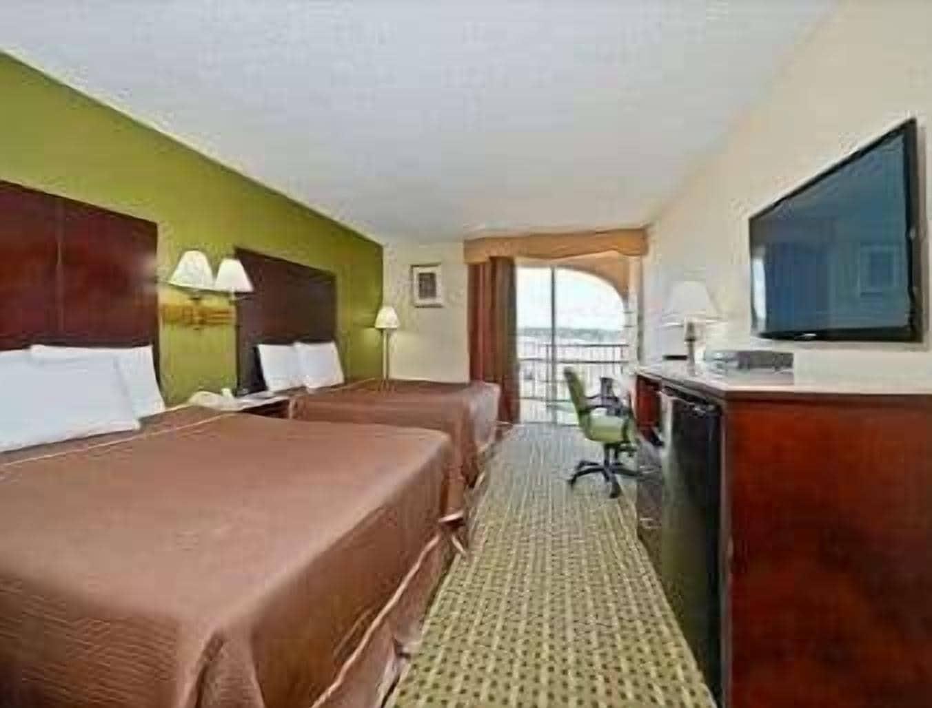 Howard Johnson By Wyndham Clifton Nj Exteriör bild